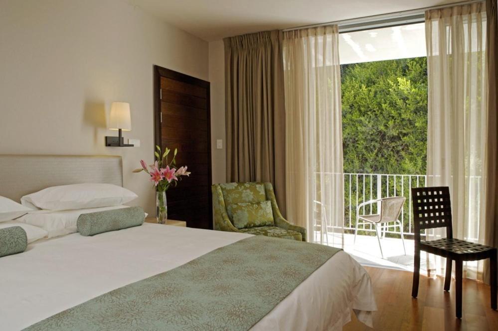 Chapmans Peak Beach Hotel Hout Bay Extérieur photo