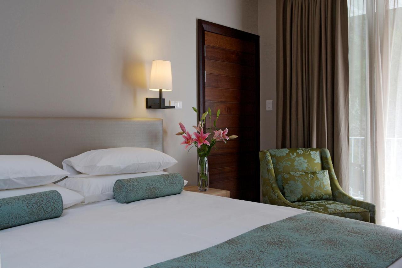 Chapmans Peak Beach Hotel Hout Bay Extérieur photo