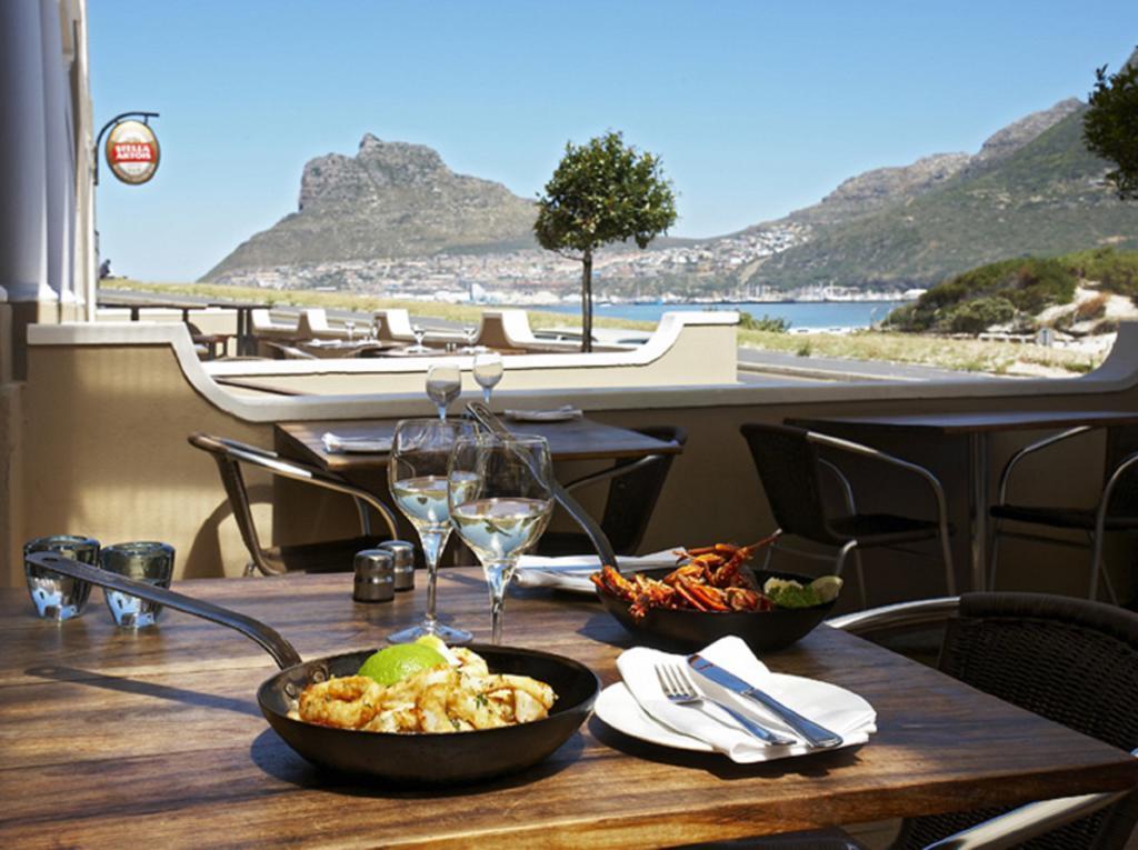 Chapmans Peak Beach Hotel Hout Bay Extérieur photo