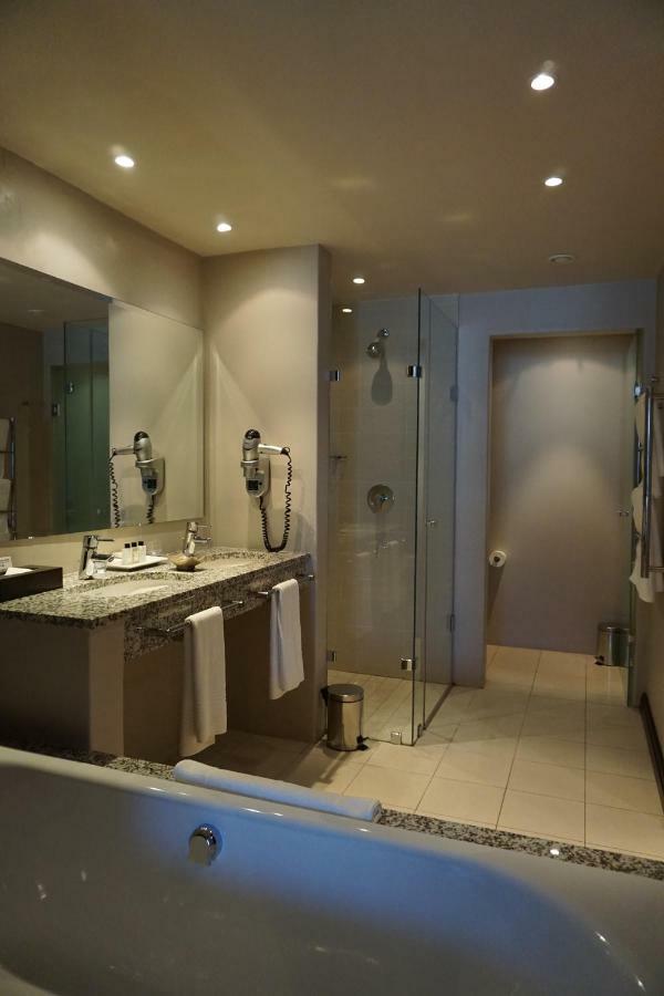 Chapmans Peak Beach Hotel Hout Bay Extérieur photo