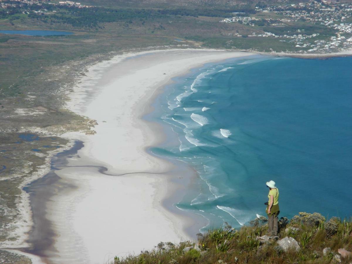 Chapmans Peak Beach Hotel Hout Bay Extérieur photo